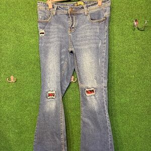 PL 010 Suzanne Betro Jeans
